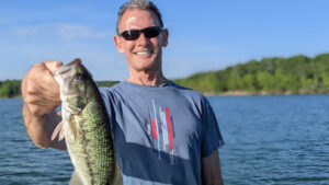 Fishing guide in Branson